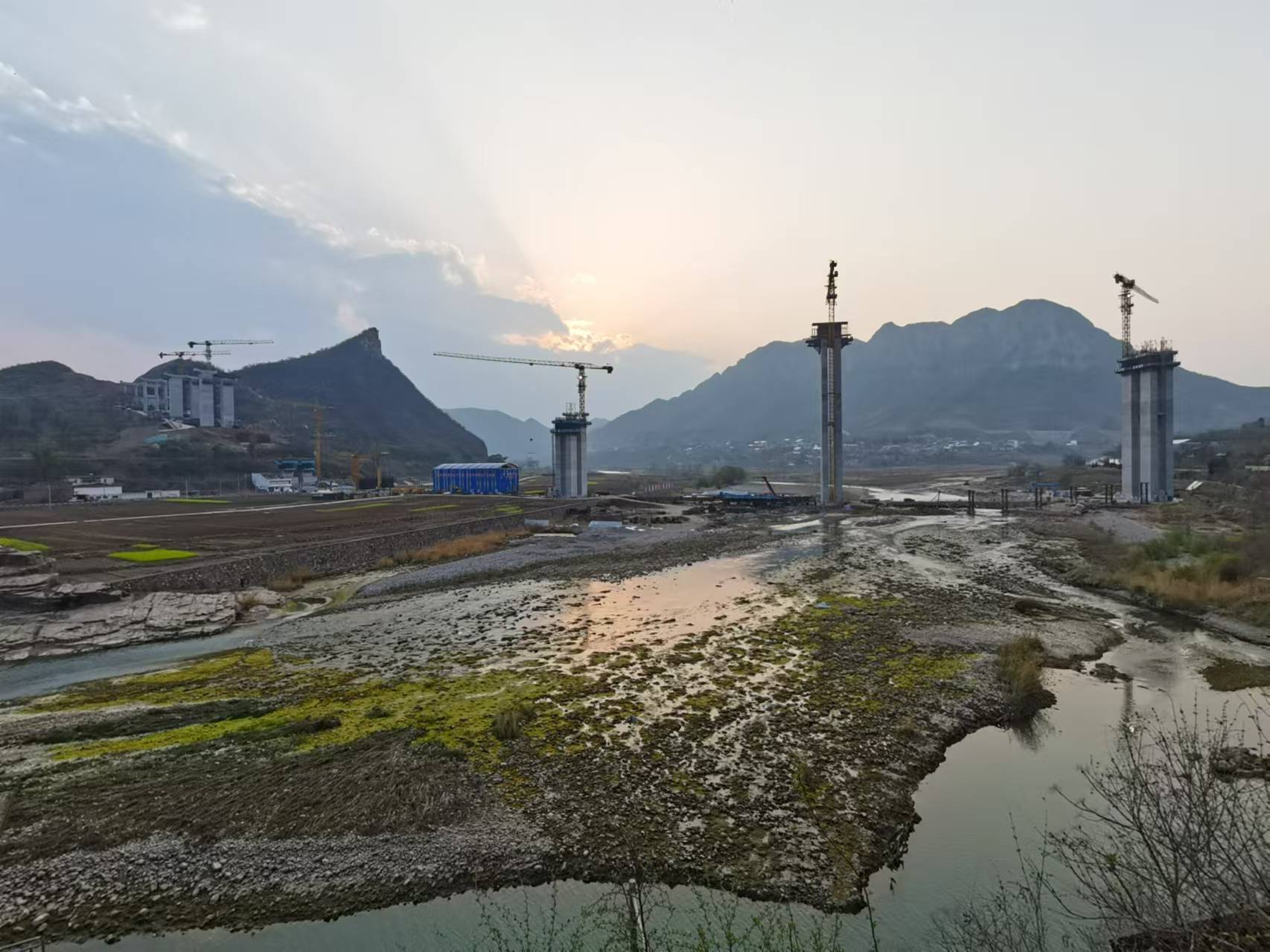 0aa666633235d98c412f07c1d507cd1.jpg 0aa666633235d98c412f07c1d507cd1.jpg