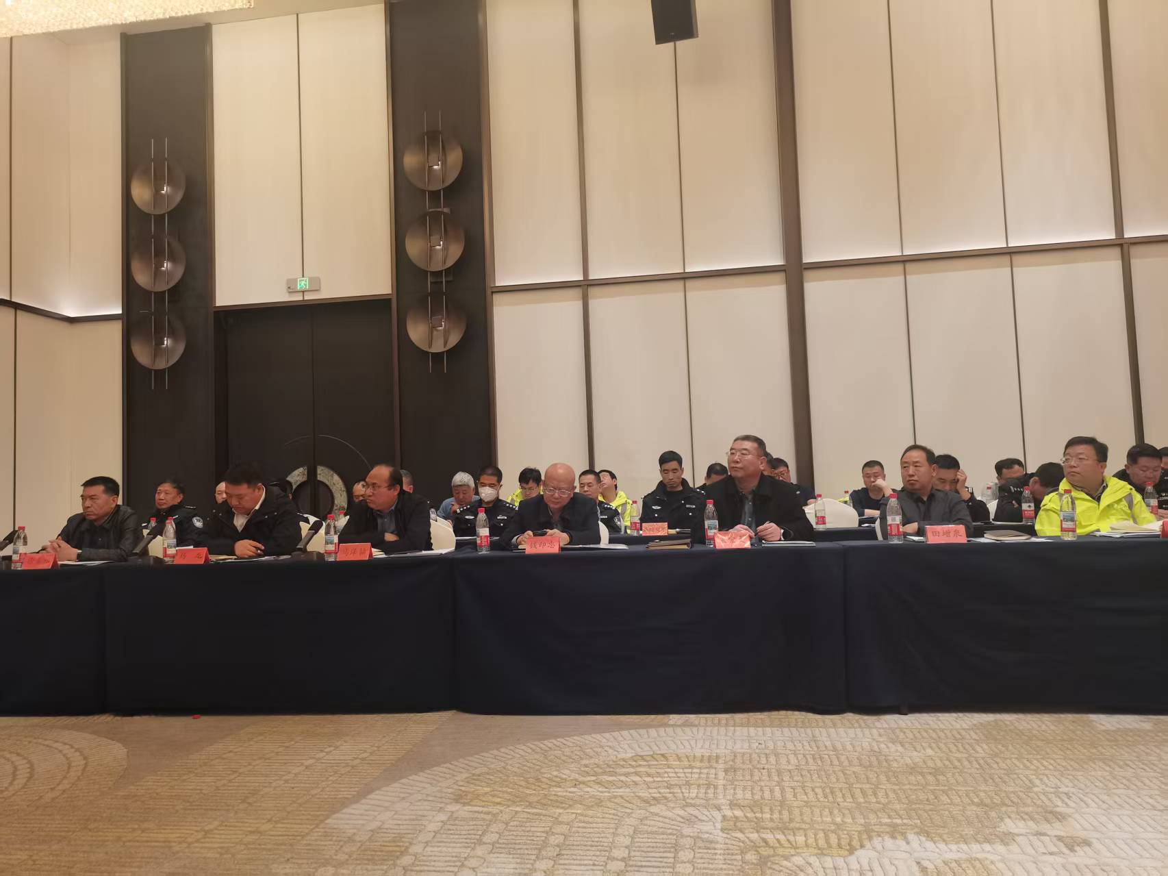 C:\Users\lx\Desktop\01 (1).jpg C:\Users\lx\Desktop\01 (1).jpg