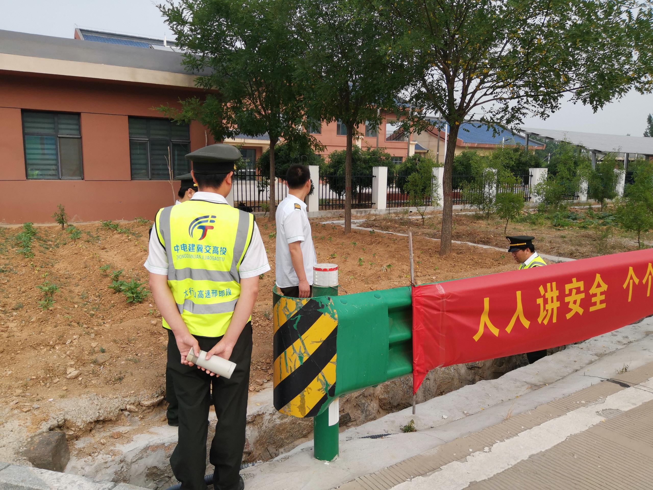 7ef2946fc1073f24e883ac5b97b648c.jpg 7ef2946fc1073f24e883ac5b97b648c.jpg