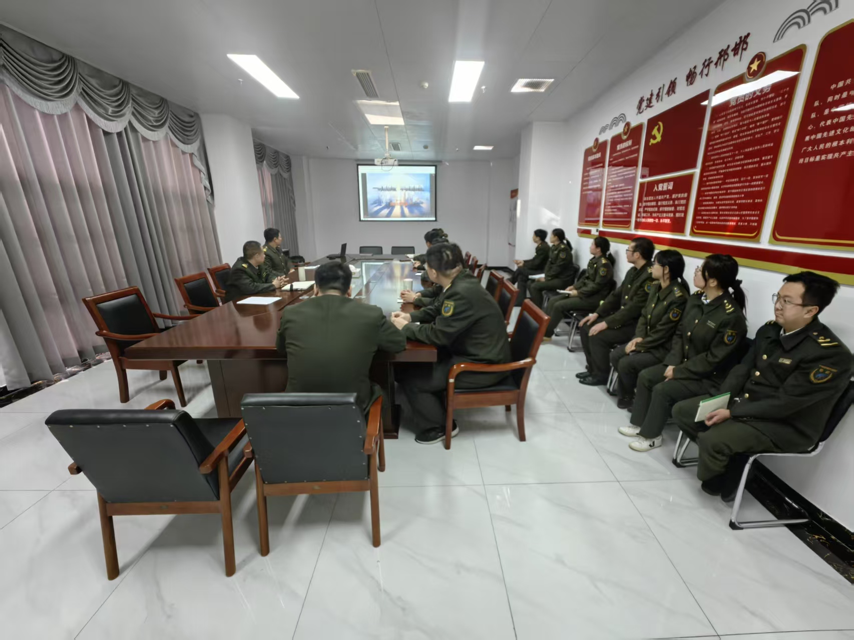 c0c7041e28fb331c7efb1f48aa50c27d.jpg c0c7041e28fb331c7efb1f48aa50c27d.jpg