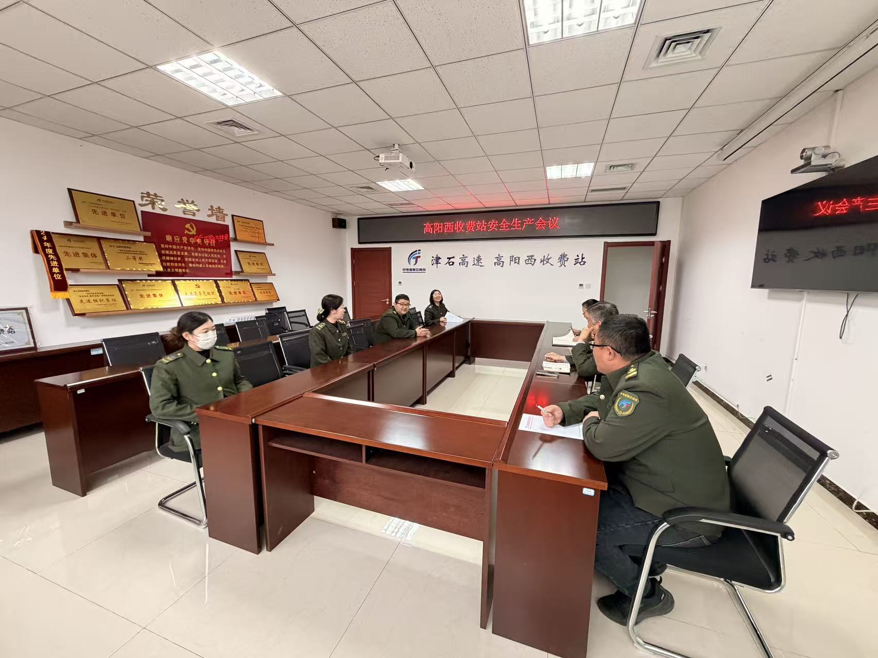 806fa2b6533de7b067c3aeac70933882.jpg 806fa2b6533de7b067c3aeac70933882.jpg